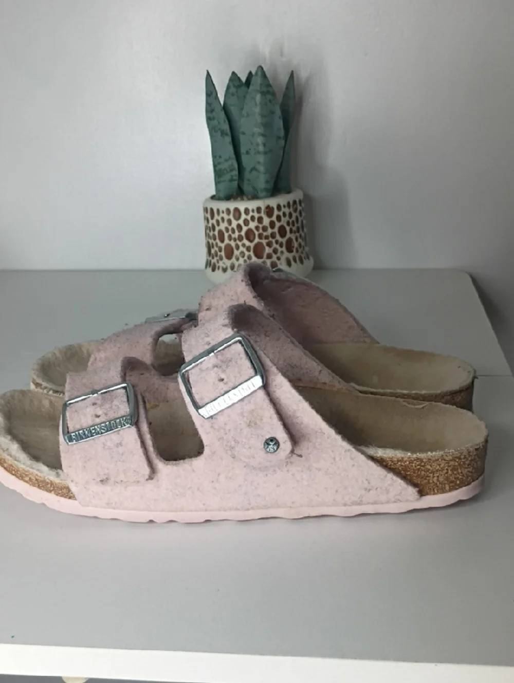 Birkenstock Arizona Pink heathered wool Sandals size 39 Women's size 8 - 8.5